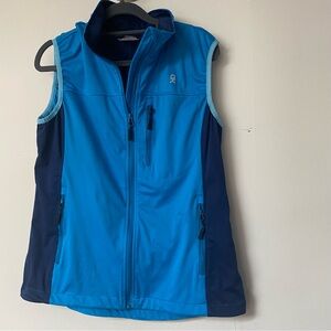 DK lightweight vest
EE9